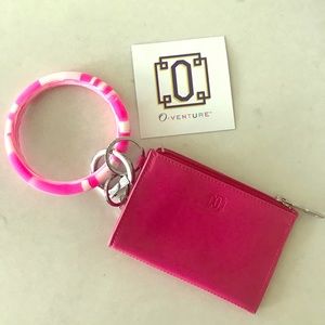 Brand New Oventure Key Ring & Card Case